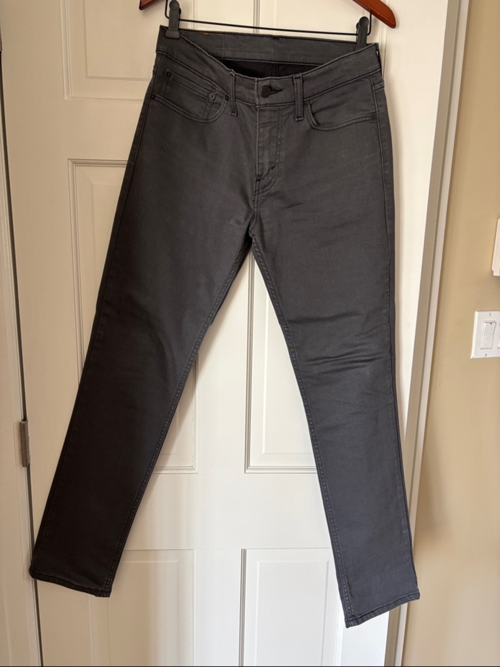 Men's Straight Gray Jeans - Classic Everyday Style